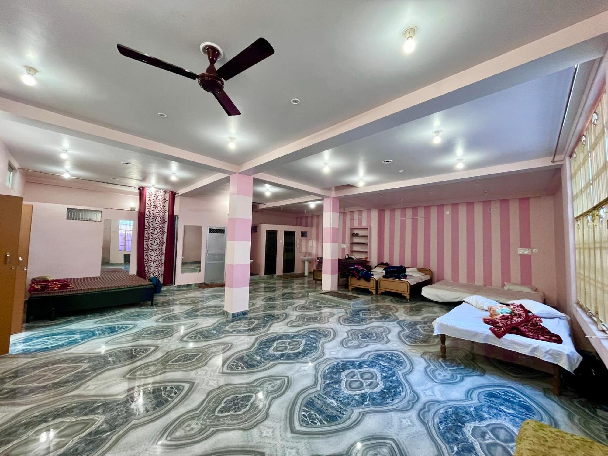 Trilok Residency - Dashashwamedh Varanasi Exterior photo